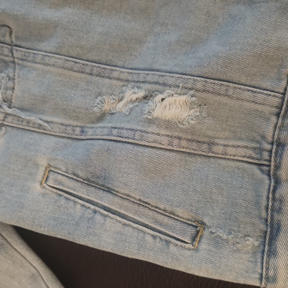 Jean jacket - Picture 4 of 6